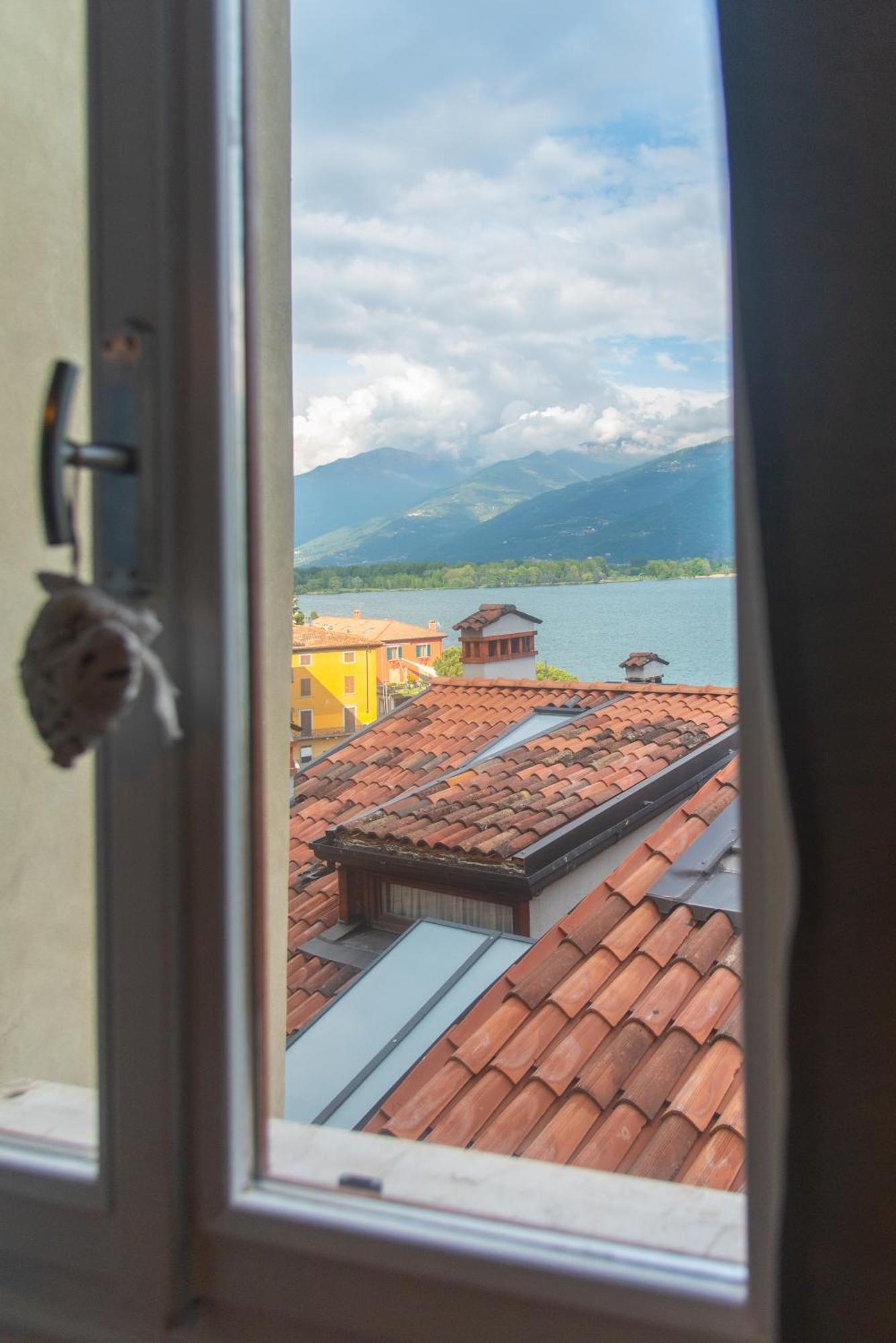 Tra Il Borgo E Il Lago Lovere Exteriér fotografie